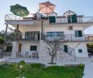 Apartments by the sea Slatine (Ciovo) - 1126 Okrug Donji Croatia