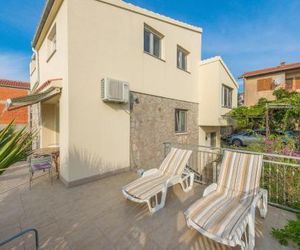 Apartments by the sea Businci (Ciovo) - 7560 Okrug Donji Croatia