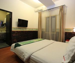 RedDoorz Near Simpang Siur Kuta Tuban Indonesia