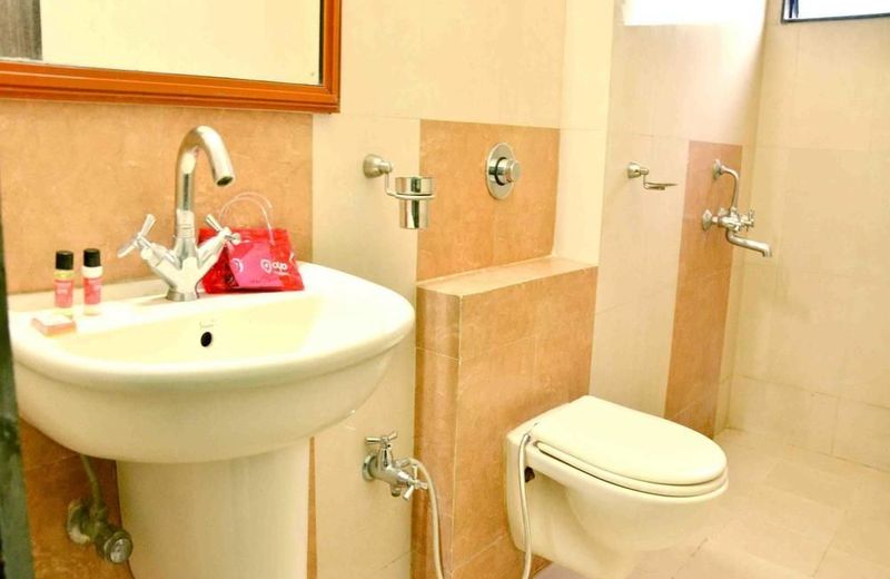 OYO Rooms Kanchan Bagh 2