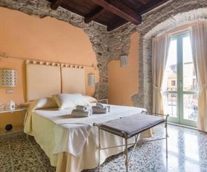 Madalen Guest House Bosa Italy