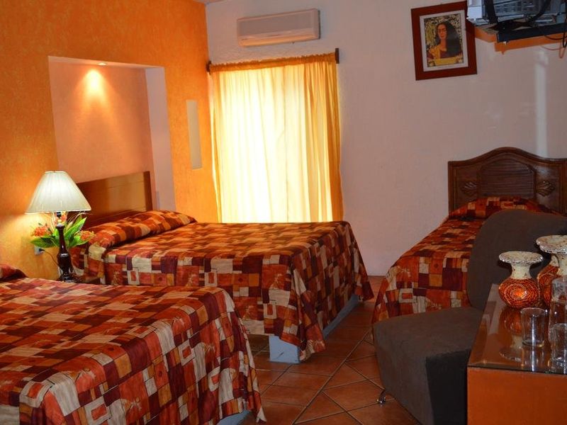 Hotel Photo 2
