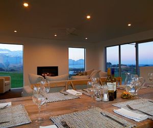 Shearwater Holiday Home by Kaikoura Holiday Home Kaikoura New Zealand