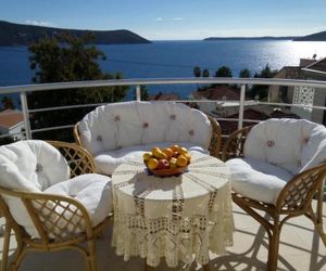 Apartment Brace Grakalica 20b Herceg Novi Montenegro