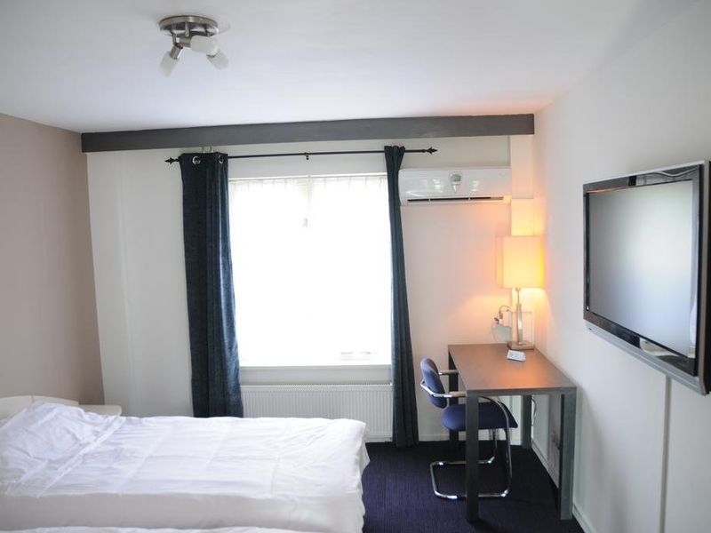 Hotel Photo 8