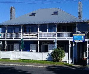 Nana Glads Beachfront Accommodation Whitianga New Zealand