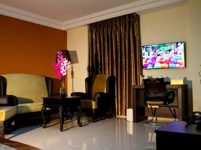 Hotel Photo 9