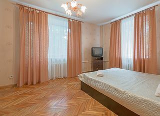 FlatHome24 Ярославский 38