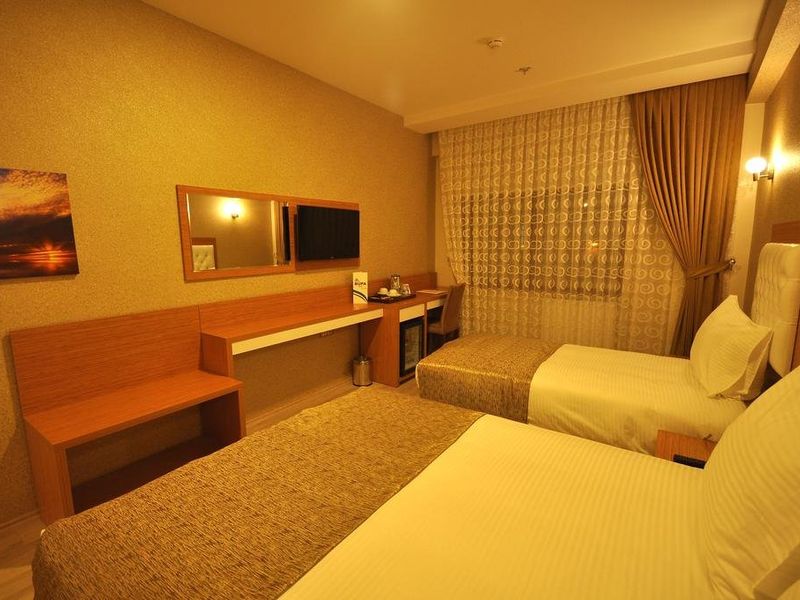 Hotel Photo 1