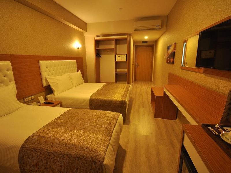 Hotel Photo 5