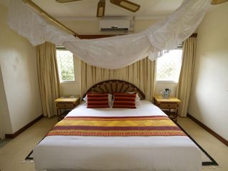Фото отеля Mweya Safari Lodge