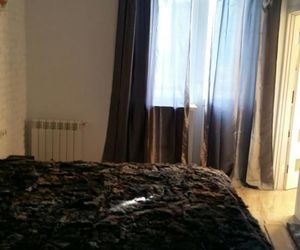 One-Bedroom Studio Heroiv Stalinhradu Avenue 2D Kiev Ukraine