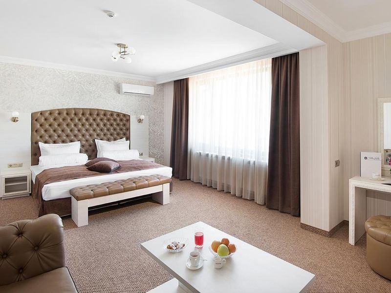 Hotel Photo 1