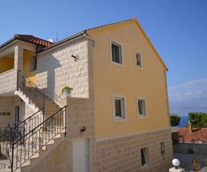 Apartment Alen 4201 Postira Croatia