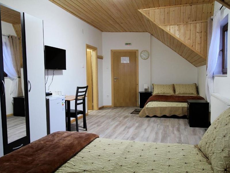 Hotel Photo 12