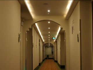 Hotel pic GreenTree Inn HuNan JiShou LongShan Yuelu Avenue Business Hotel