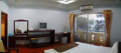صورة الفندق 8