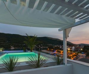 Apartments Holidays Roko Grebastica Croatia