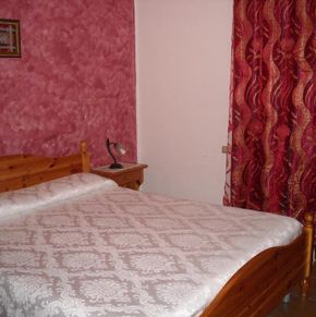 NearBy Hotel