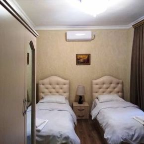 NearBy Hotel