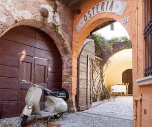 B&B Antico Brolo Gardone Riviera Italy