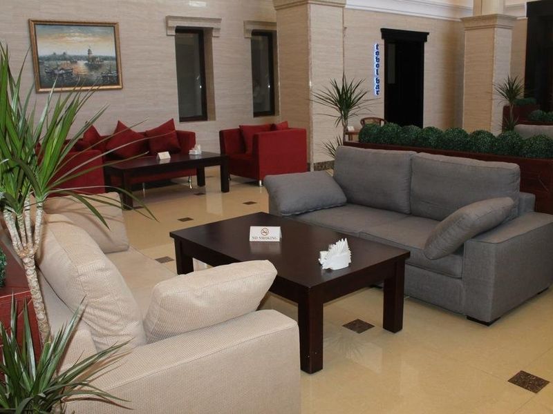 Hotel Photo 12