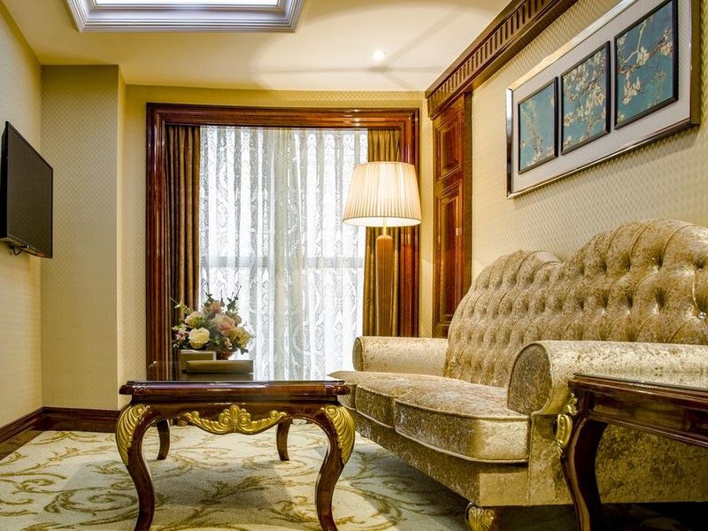 Hotel Photo 8
