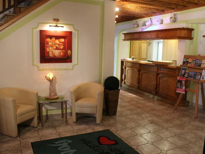 Hotel Photo 9