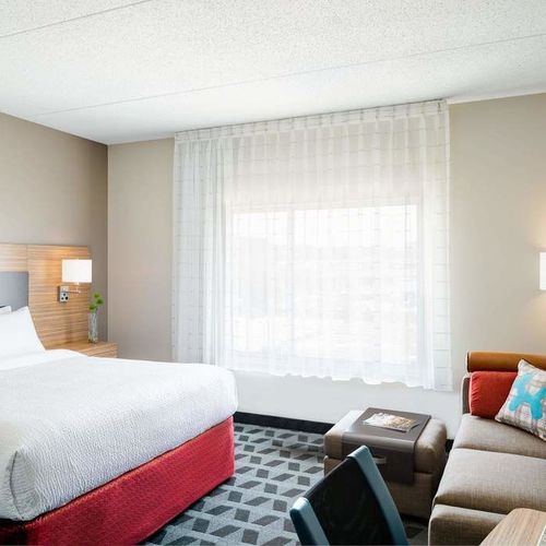 Photo of TownePlace Suites by Marriott Pittsburgh Harmarville
