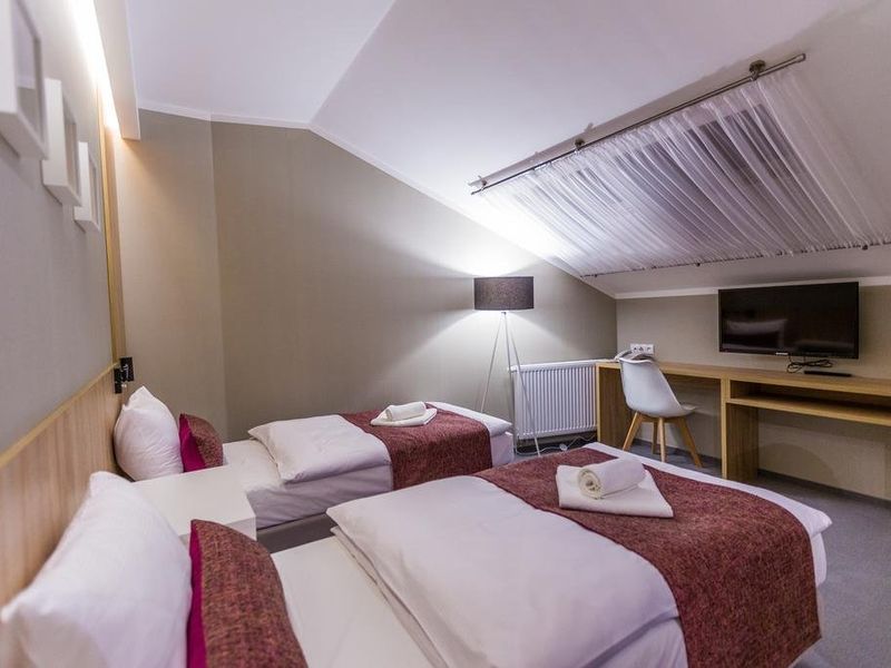 Hotel Photo 1