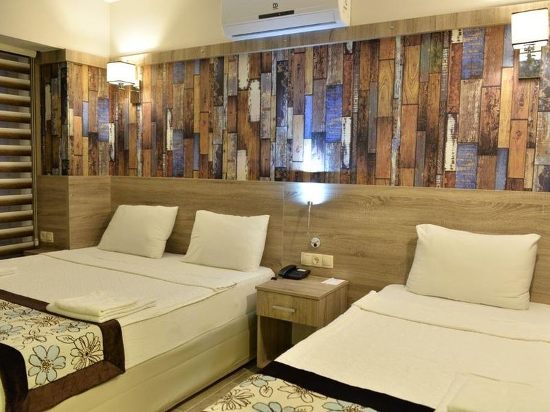 Hotel Photo 1