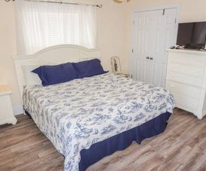 Beachy Keen 5 Br home by RedAwning Surf City United States