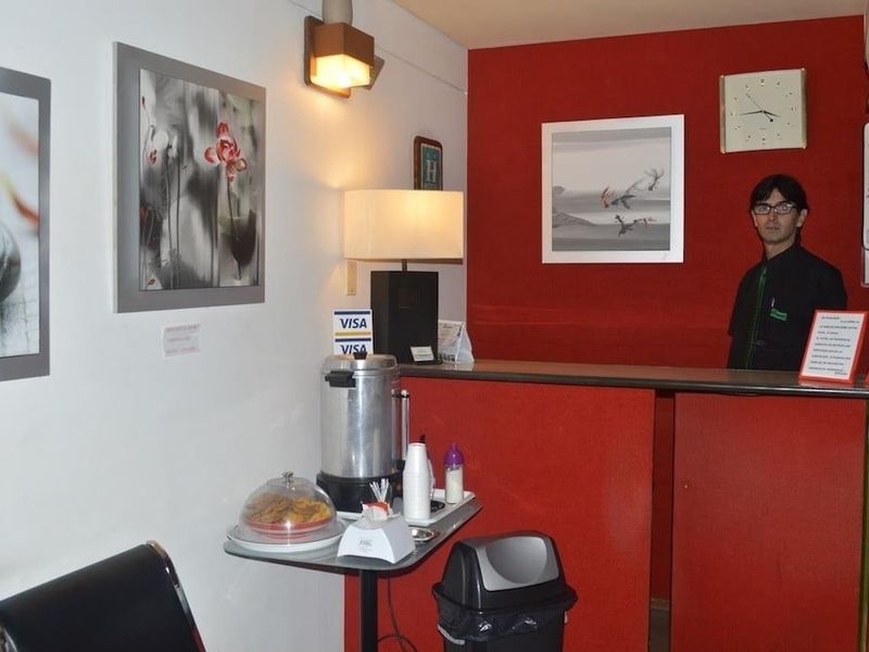 Hotel Photo 8