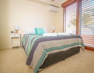 Absolute Beachfront Family Holiday Home - Beach House Holidays Mermaid Beach Australia