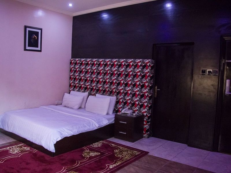 Hotel Photo 9