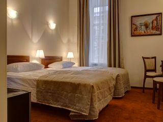 Aдажио на Невском проспекте