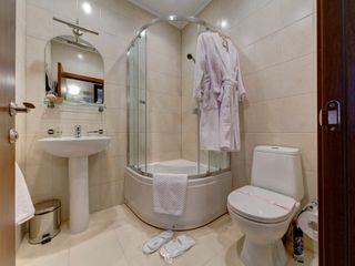 Aдажио на Невском проспекте