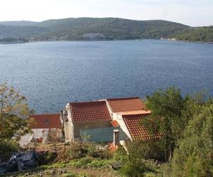 Apartments by the sea Vis - 8526 Vis Croatia