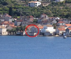 Apartments and rooms by the sea Vis - 2452 Vis Croatia