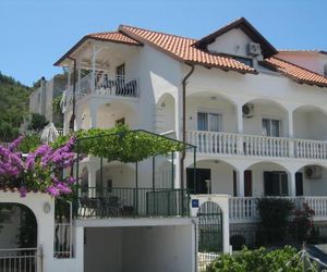 Apartments with a parking space Mastrinka (Ciovo) - 2050 Okrug Donji Croatia