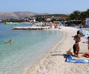 Seaside apartments with a swimming pool Okrug Gornji (Ciovo) - 11374 Okrug Donji Croatia