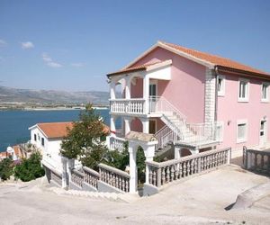 Apartments by the sea Mastrinka (Ciovo) - 4648 Okrug Donji Croatia