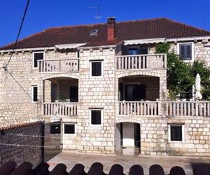 Apartments by the sea Sutivan (Brac) - 2946 Sutivan Croatia