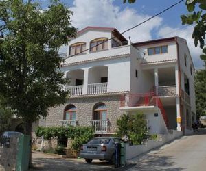 Apartments with a parking space Starigrad (Paklenica) - 6563 Starigrad Croatia