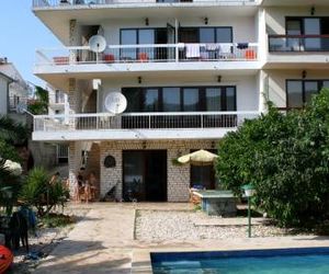 Family friendly apartments with a swimming pool Stari Grad (Hvar) - 583 Stari Grad Croatia