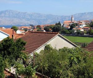 Apartment Postira 5659a Postira Croatia