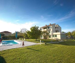 Family friendly apartments with a swimming pool Nin (Zadar) - 6560 Nin Croatia