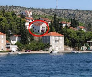 Apartments by the sea Milna (Brac) - 2962 Milna Croatia