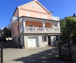 Apartments with a parking space Vantacici (Krk) - 427 Malinska Croatia