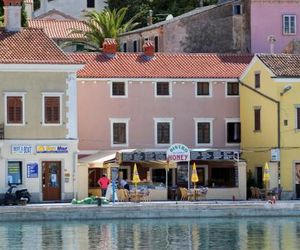 Apartments by the sea Mali Losinj (Losinj) - 8001 Mali Losinj Croatia